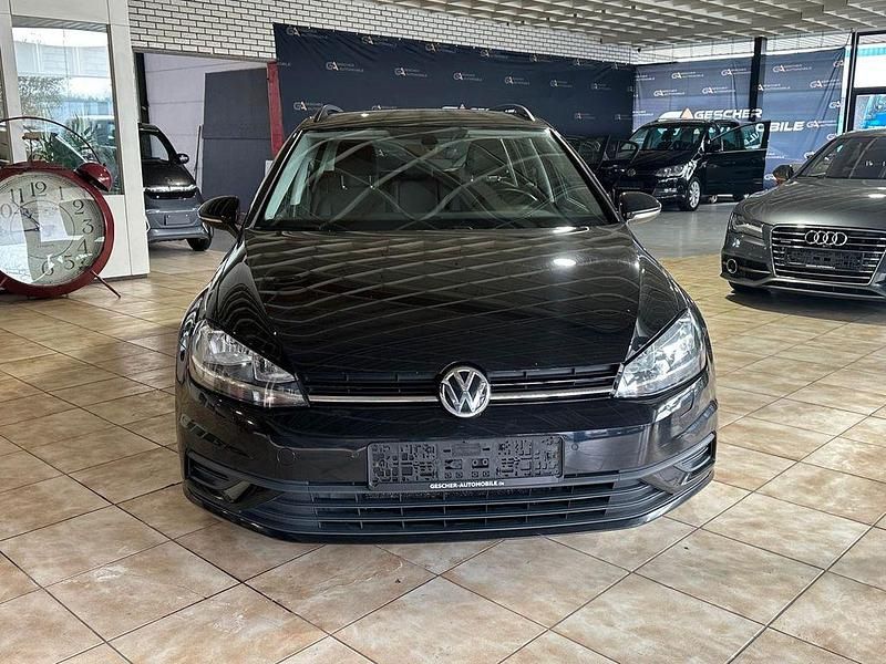 Gebraucht VW Golf VII Trendline 116 PS (85 kW) 2017 Schwarz Kombi