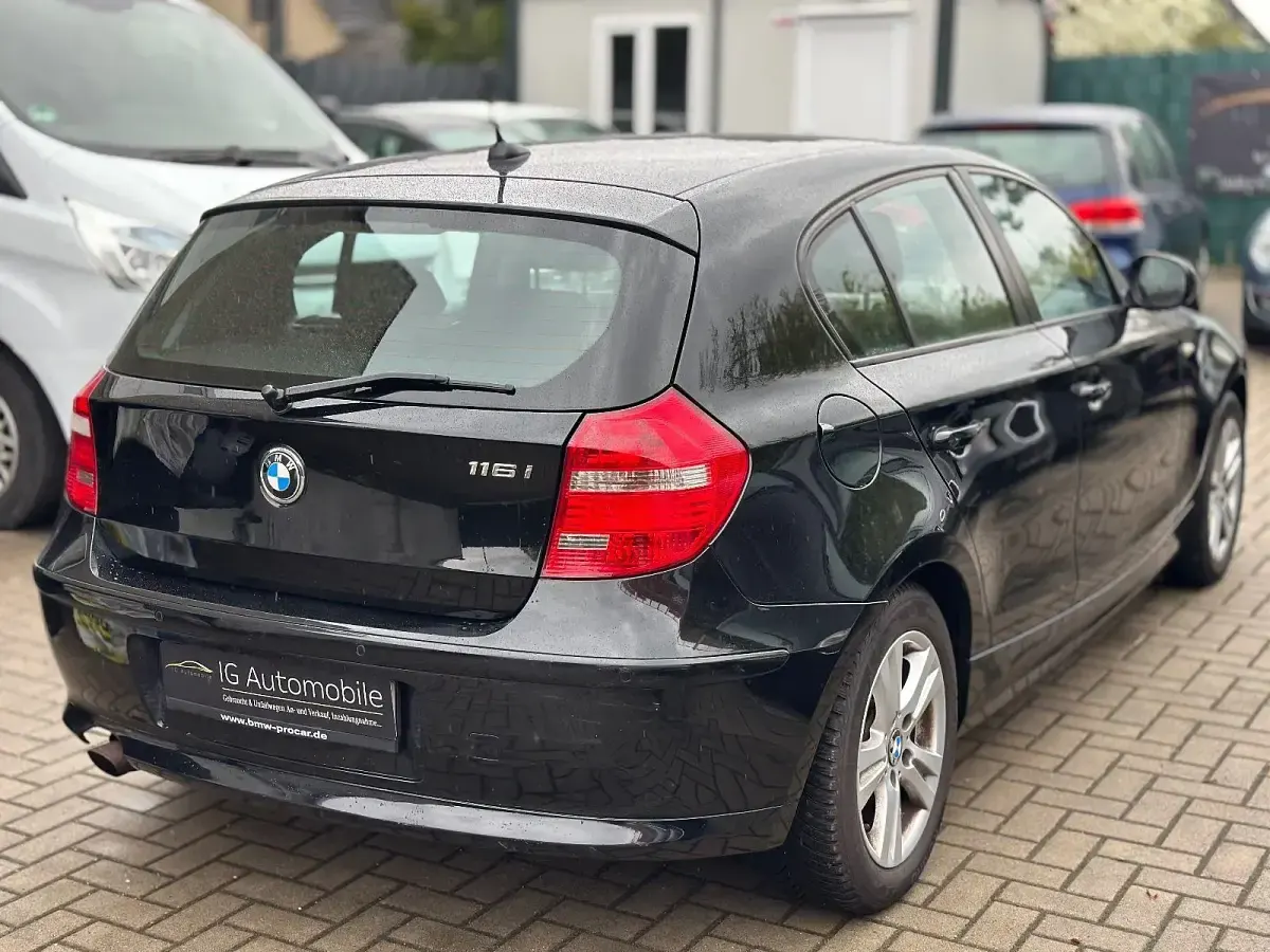 Gebraucht BMW 116 Efficient Dynamics 122 PS (89 kW) 2010 Schwarz Kleinwagen