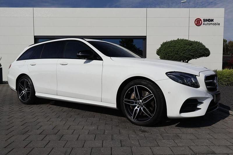 Weiß Gebraucht 2020 Mercedes E400 AMG Limousine | 35.980 € (Guter Preis) - Bild 1/4