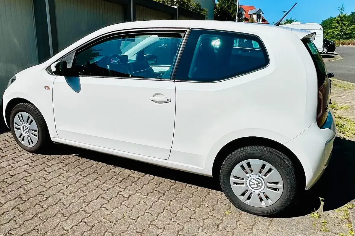 Gebraucht VW up! move up! 60 PS (44 kW) 2015 Weiß Kleinwagen