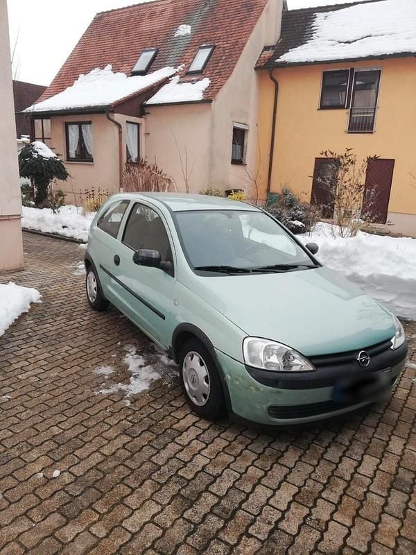 Grau Gebraucht 2002 Opel Corsa Kleinwagen | 550 € (Superpreis) - Bild 1/4