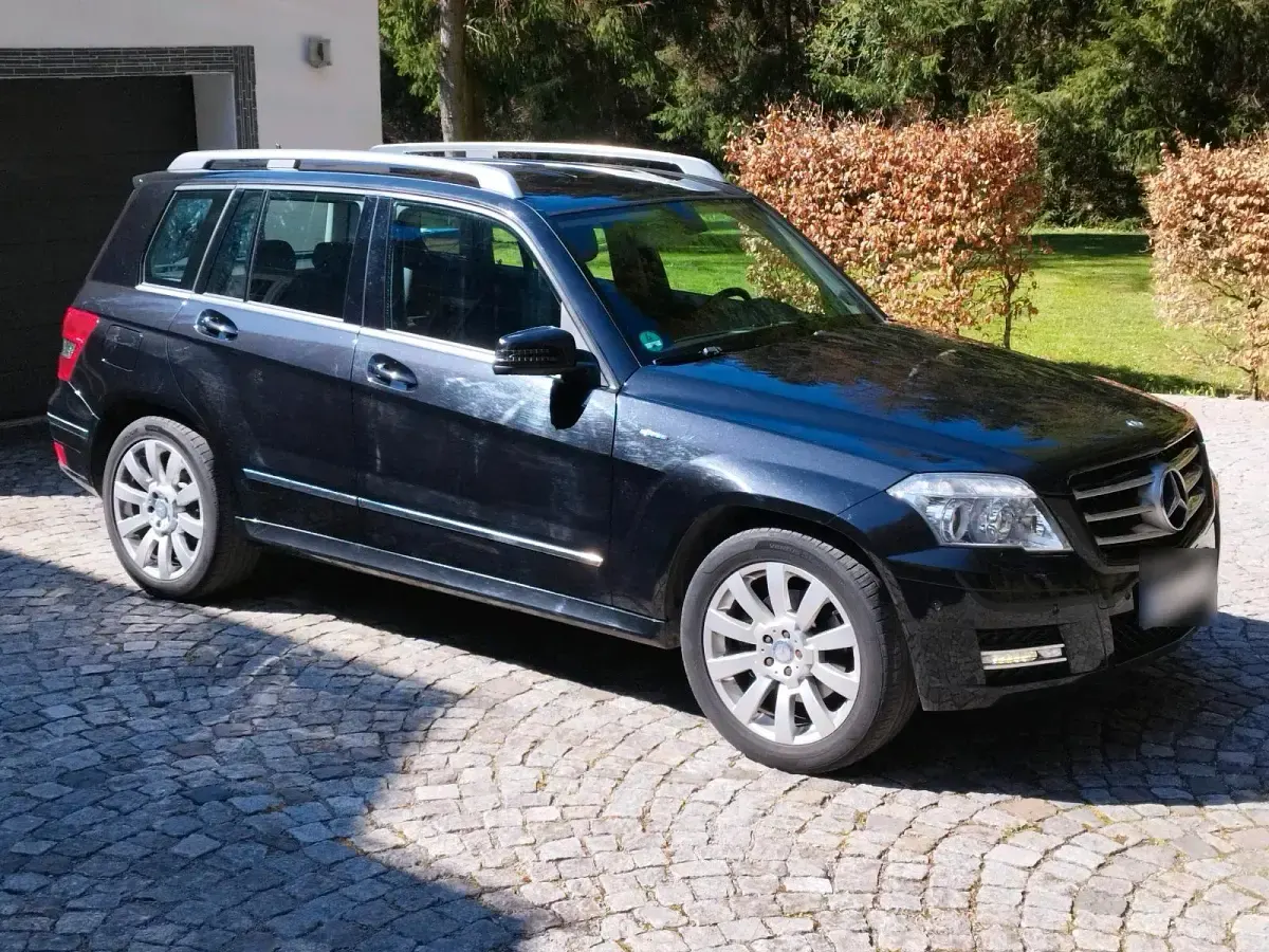 Gebraucht Mercedes GLK200 143 PS (105 kW) 2011 Schwarz SUV