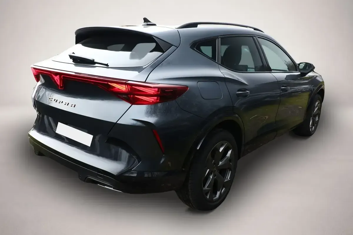 Neu Cupra Formentor 150 PS (110 kW) 2026 Grau SUV