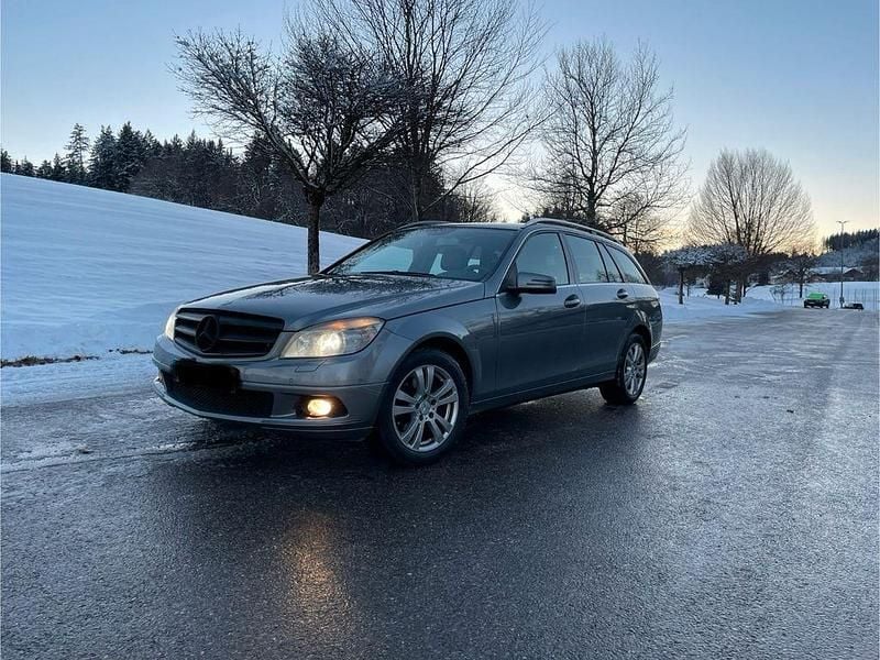 Grau Gebraucht 2010 Mercedes C250 Kombi | 6.200 € (Fairer Preis) - Bild 1/4