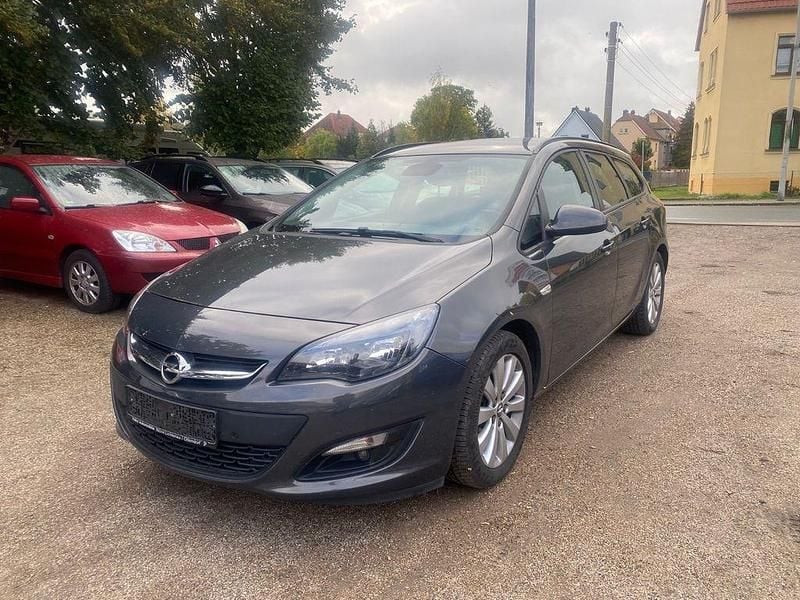 Grau Gebraucht 2016 Opel Astra Edition Kombi | 4.999 € (Fairer Preis) - Bild 1/4
