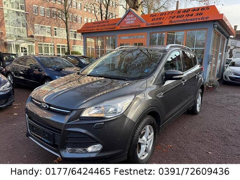 Gebraucht Ford Kuga 150 PS (110 kW) 2015 Grau SUV