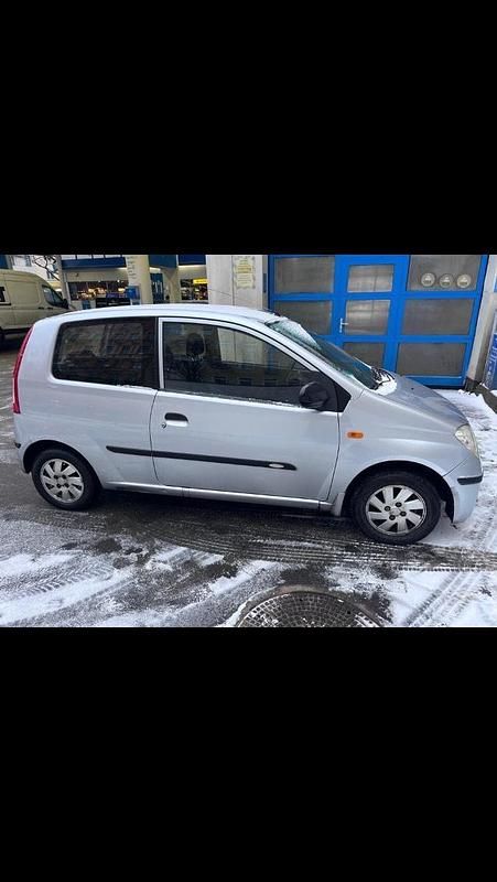 Gebraucht Daihatsu Cuore 60 PS (44 kW) 2003 Kleinwagen