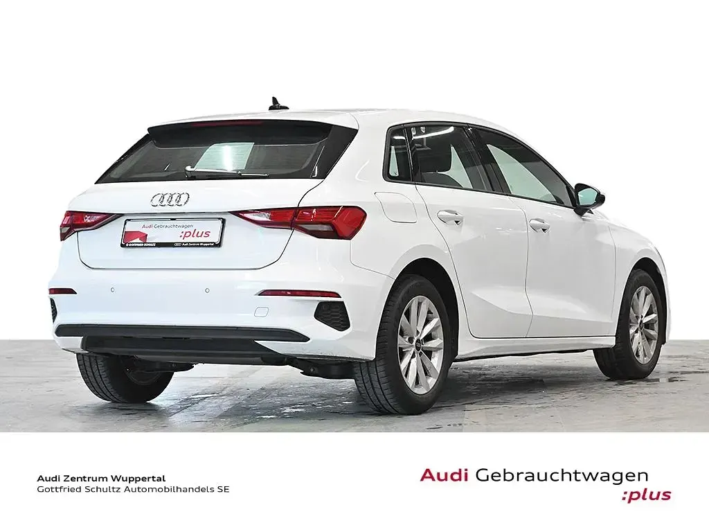Gebraucht Audi A3 Basis 150 PS (110 kW) 2023 Weiss Limousine