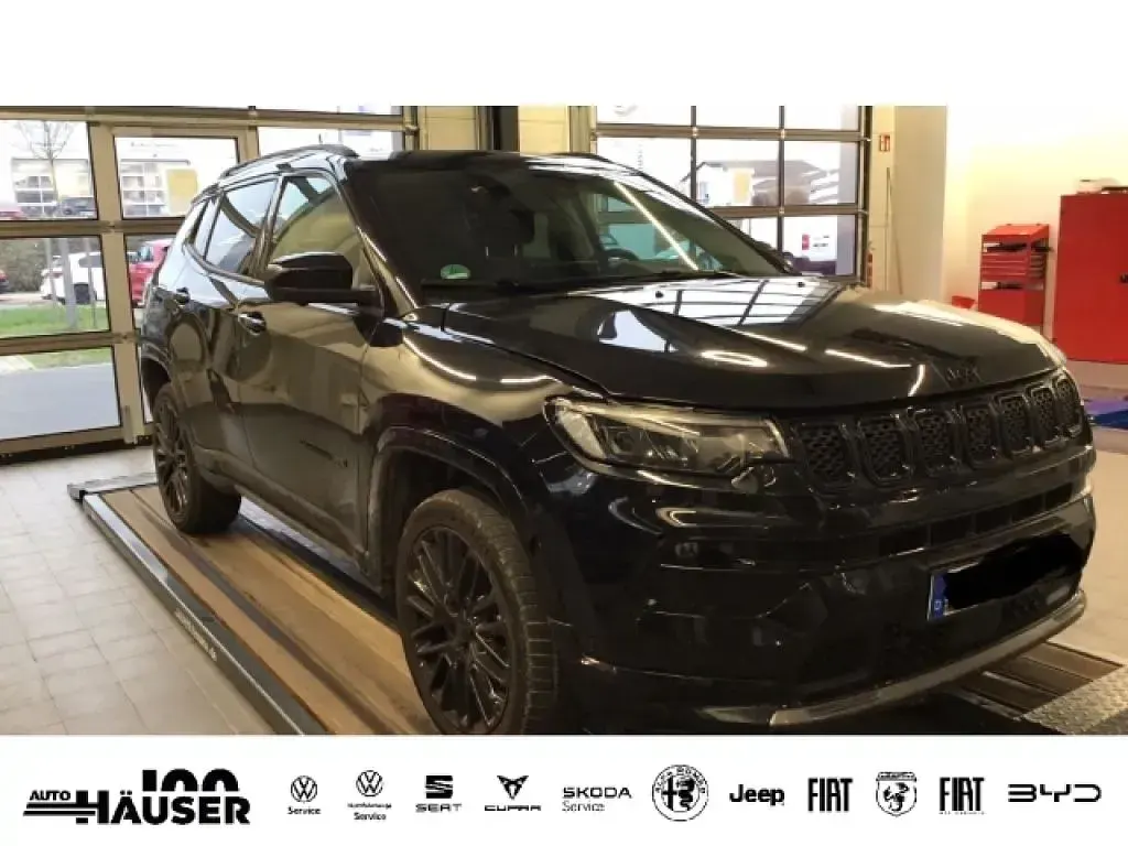 Gebraucht Jeep Compass Altitude 131 PS (96 kW) 2023 Schwarz SUV