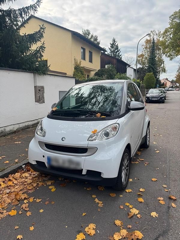 Weiß Gebraucht 2007 Smart ForTwo Coupé Passion Coupé | 3.300 € (Fairer Preis) - Bild 1/4