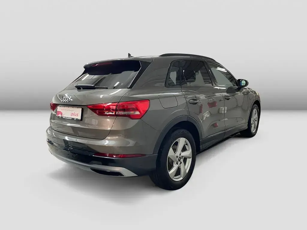 Gebraucht Audi Q3 Advanced 150 PS (110 kW) 2025 Chronosgrau metallic SUV