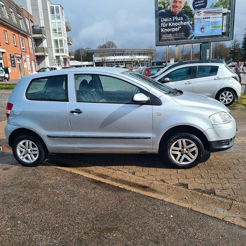 Gebraucht VW Fox 54 PS (39 kW) 2008 Silber Kleinwagen