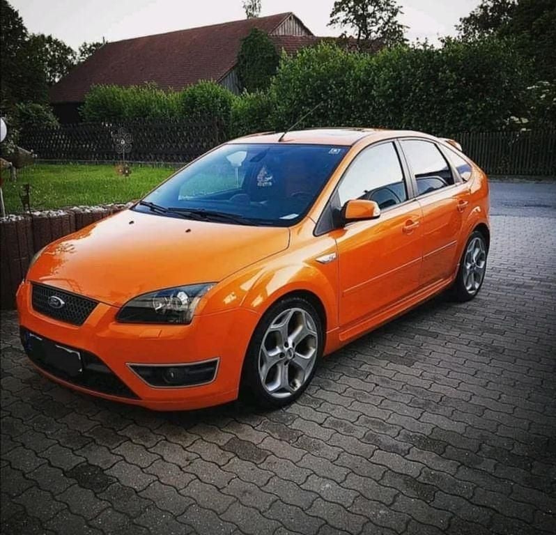 Orange Gebraucht 2007 Ford Focus ST Limousine | 4.190 € (Superpreis) - Bild 1/4