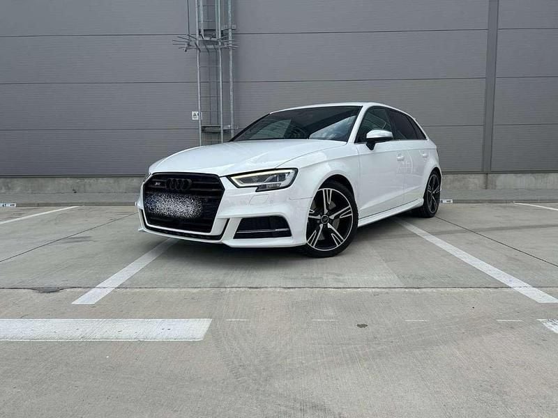 Weiß Gebraucht 2017 Audi S3 Sportback Kombi | 29.000 € (Fairer Preis) - Bild 1/4