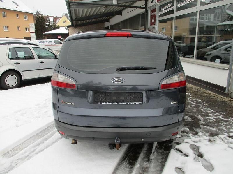 Gebraucht Ford S-MAX Trend+ 140 PS (102 kW) 2008 Grau Van / Kleinbus