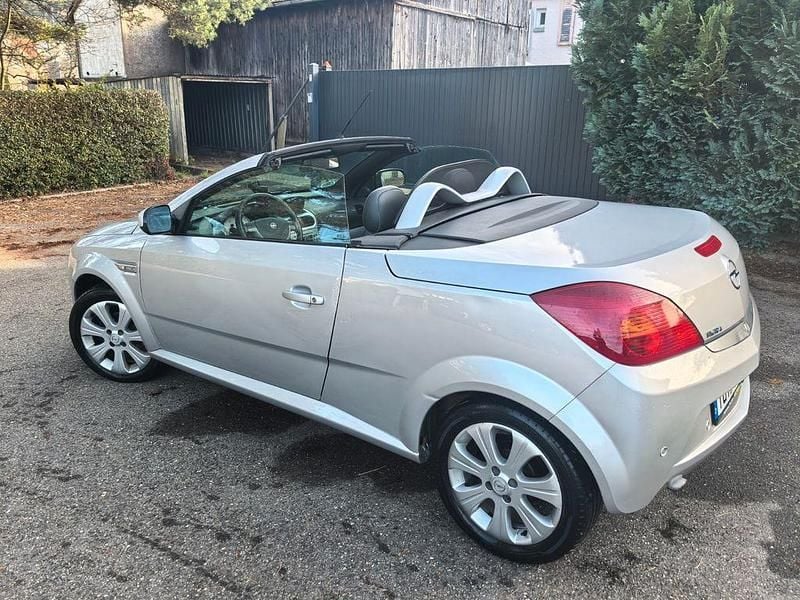 Gebraucht Opel Tigra 90 PS (66 kW) 2008 Grau Cabrio