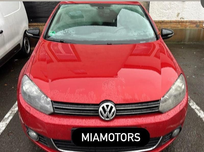 Gebraucht VW Golf VI Style 80 PS (58 kW) 2011 Rot Kleinwagen