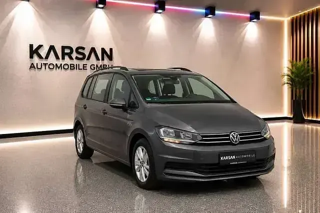 Gebraucht VW Touran Comfortline 150 PS (110 kW) 2023 Grau Van / Kleinbus