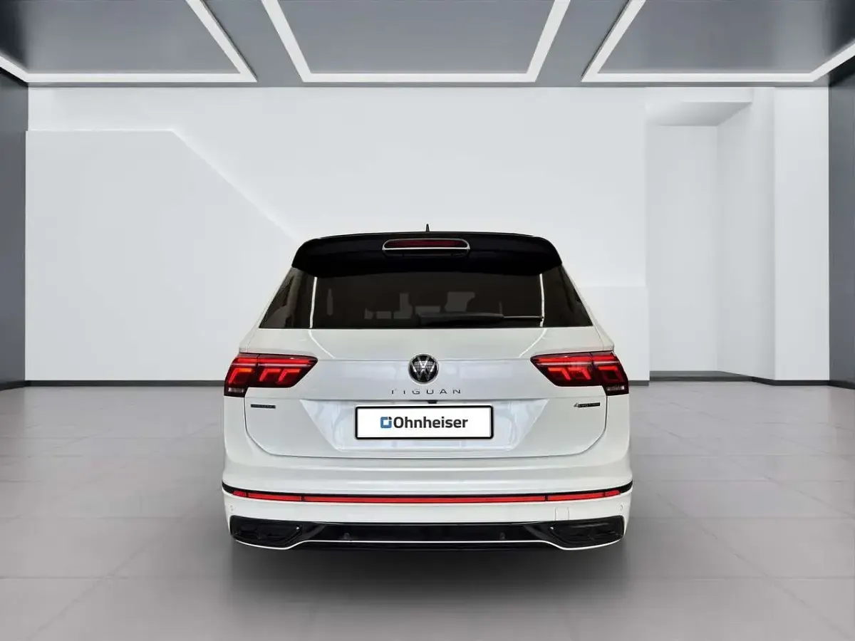 Gebraucht VW Tiguan Allspace R-line 200 PS (147 kW) 2022 Weiß SUV