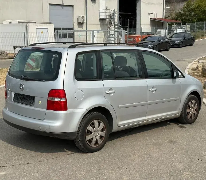 Gebraucht VW Touran 102 PS (75 kW) 2004 Silber Van / Kleinbus