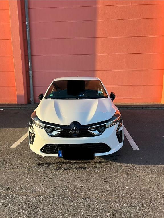 Second-hand Mitsubishi Colt Edition 91 CP (66 kW) 2024 Alb Hatchback