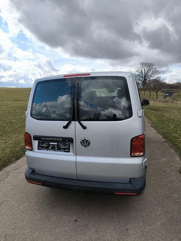 Gebraucht VW Transporter 150 PS (110 kW) 2021 Silber Van