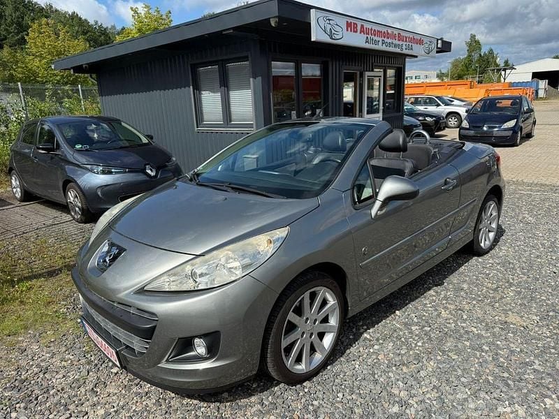 Silber Gebraucht 2009 Peugeot 207 CC Roland Garros Cabrio | 2.999 € (Guter Preis) - Bild 1/4