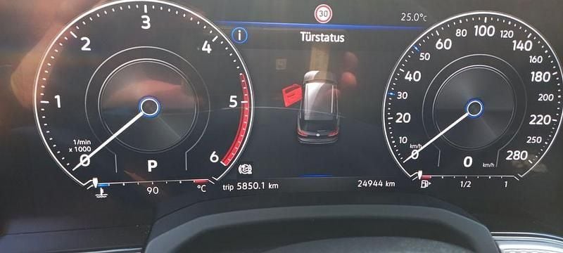 Gebraucht VW Touareg 231 PS (169 kW) 2020 Schwarz SUV