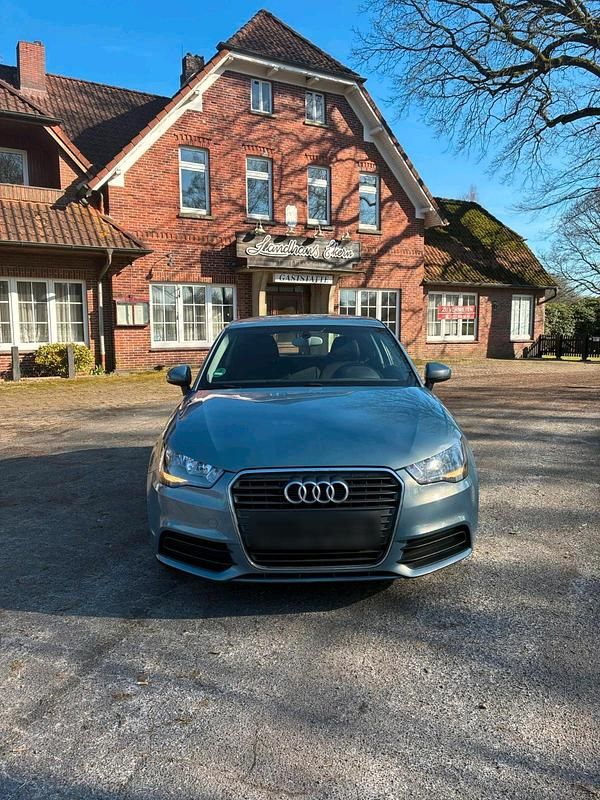 Gebraucht Audi A1 86 PS (63 kW) 2013 Blau Kleinwagen