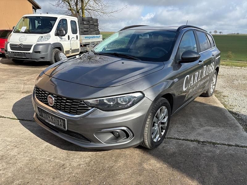 Gebraucht Fiat Tipo Lounge 120 PS (88 kW) 2020 Grau Kombi
