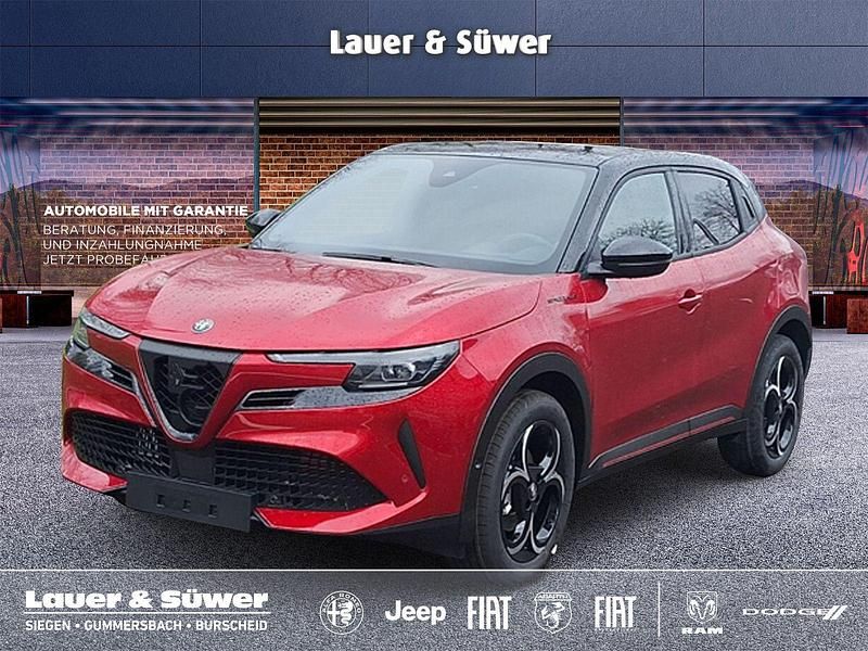 Neu Alfa Romeo Junior Edizione Speciale 145 PS (106 kW) 2025 Rot SUV