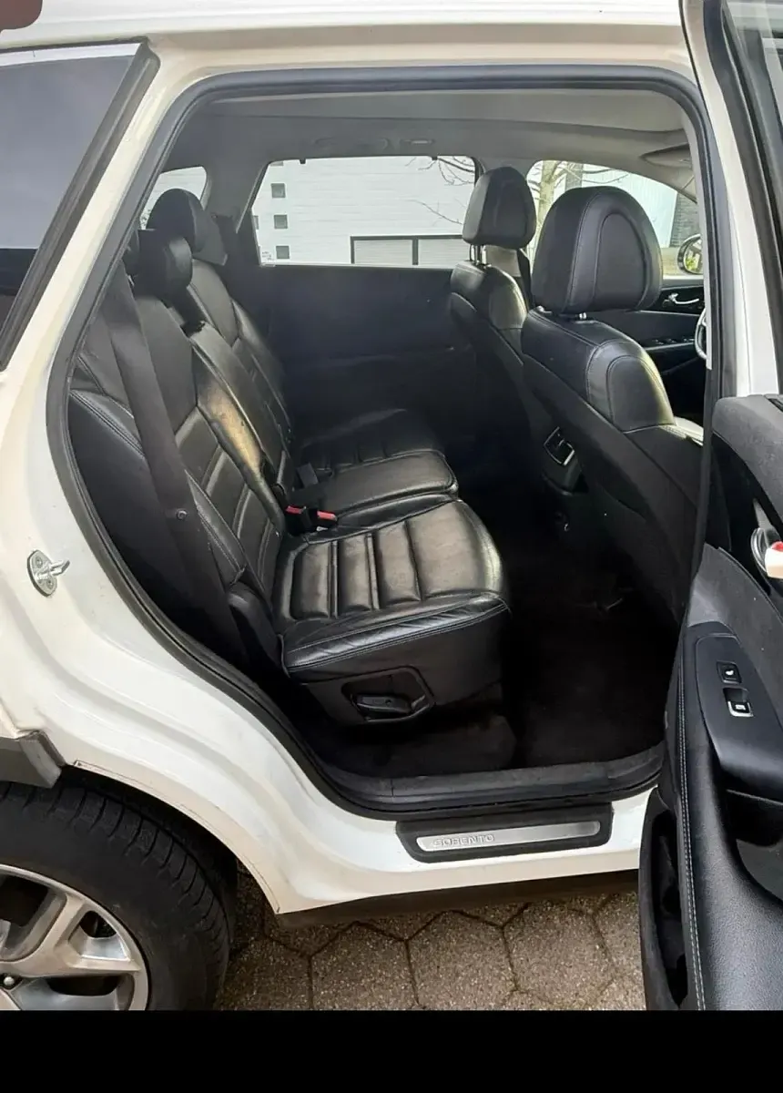 Gebraucht Kia Sorento 200 PS (147 kW) 2016 Weiß SUV