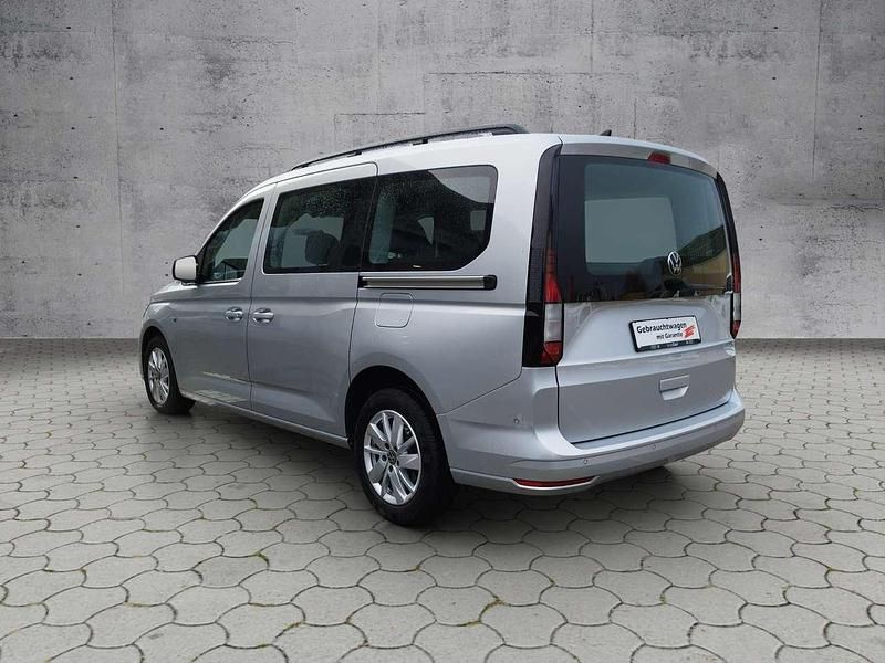 Gebraucht VW Caddy Life 122 PS (89 kW) 2022 Reflexsilber metallic Van / Kleinbus