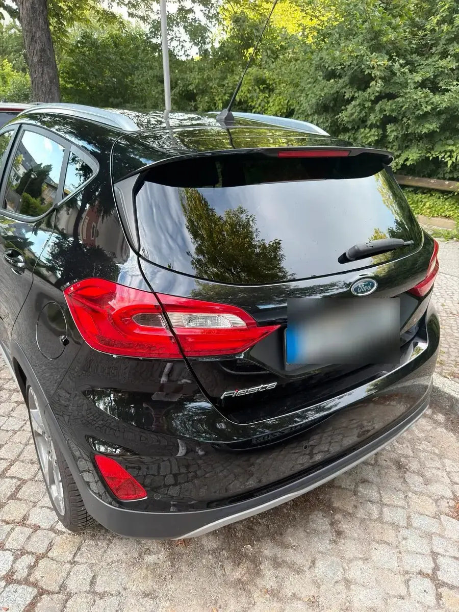 Gebraucht Ford Fiesta Active 140 PS (102 kW) 2018 Schwarz Kleinwagen