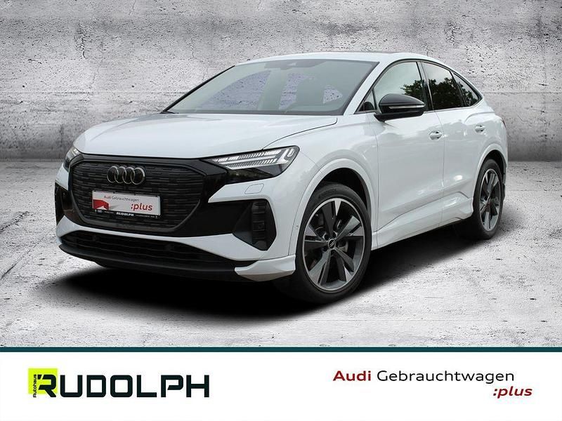 Gletscherweiß metallic Gebraucht 2022 Audi Q4 Sportback e-tron S-Line SUV | 36.380 € (Etwas zu teuer) - Bild 1/4