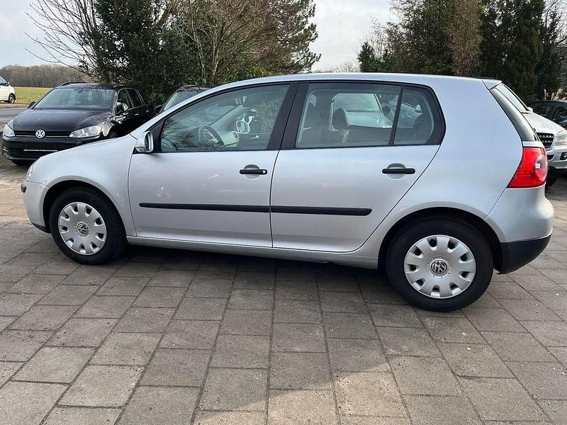 Gebraucht VW Golf IV Trendline 90 PS (66 kW) 2004 Silber Limousine