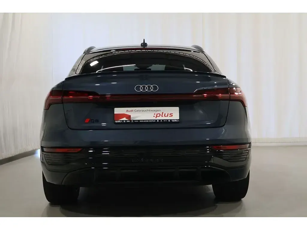 Gebraucht Audi Q8 Sportback e-tron S-Line 300 kW (408 PS) 2024 Blau SUV