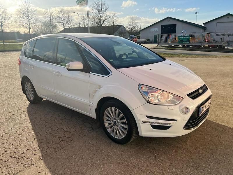 Gebraucht Ford S-MAX Trend 163 PS (119 kW) 2014 Weiß Van / Kleinbus