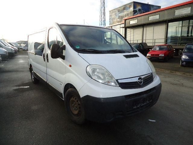Gebraucht Opel Vivaro 114 PS (83 kW) 2009 Weiß Van / Kleinbus
