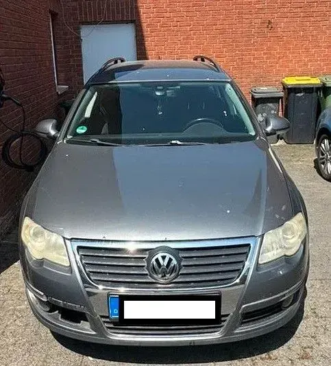 Gebraucht VW Passat 105 PS (77 kW) 2007 Grau Limousine