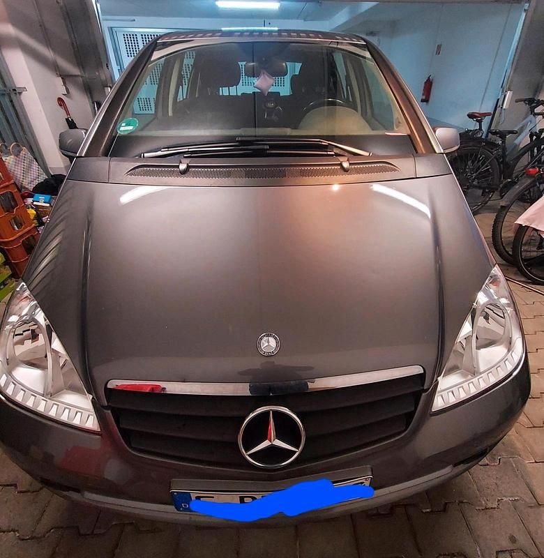 Second-hand Mercedes A150 2009 Berlinǎ