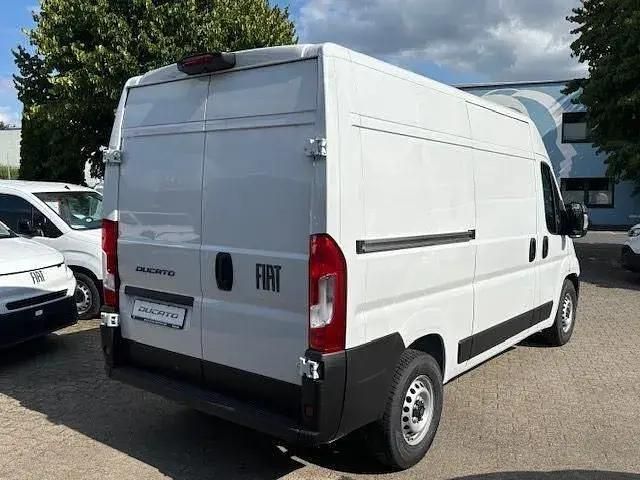 Neu Fiat Ducato 103 PS (75 kW) 2025 Weiß Van