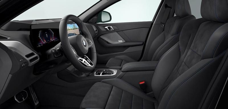 Gebraucht BMW 120 Shadowline 163 PS (119 kW) 2025 Schwarz Kleinwagen