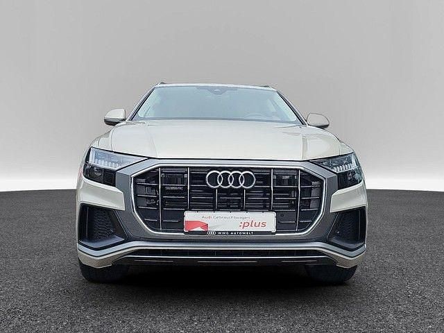 Gebraucht Audi Q8 Ambiente 286 PS (210 kW) 2022 Vikunjabeige metallic SUV
