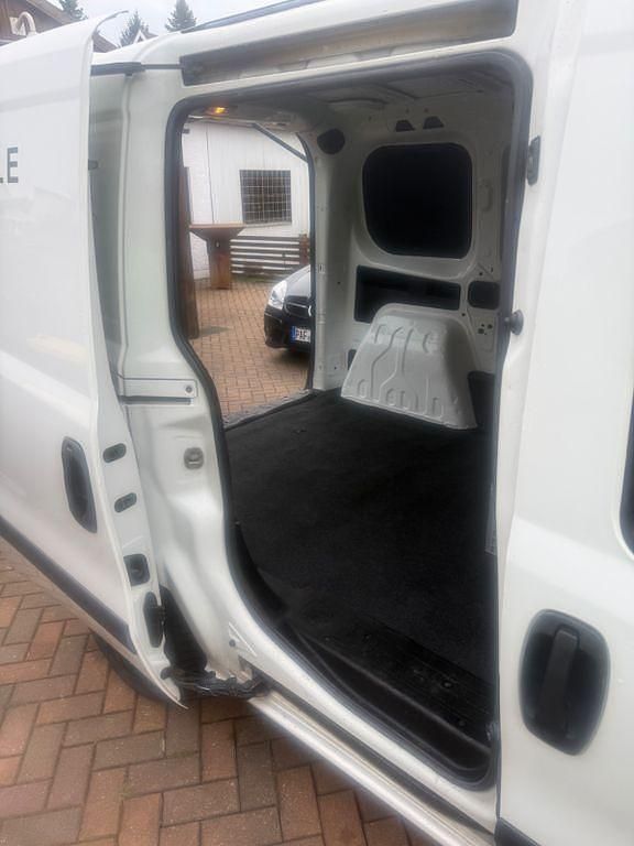 Second-hand Opel Combo Edition 90 CP (66 kW) 2012 Alb Monovolum