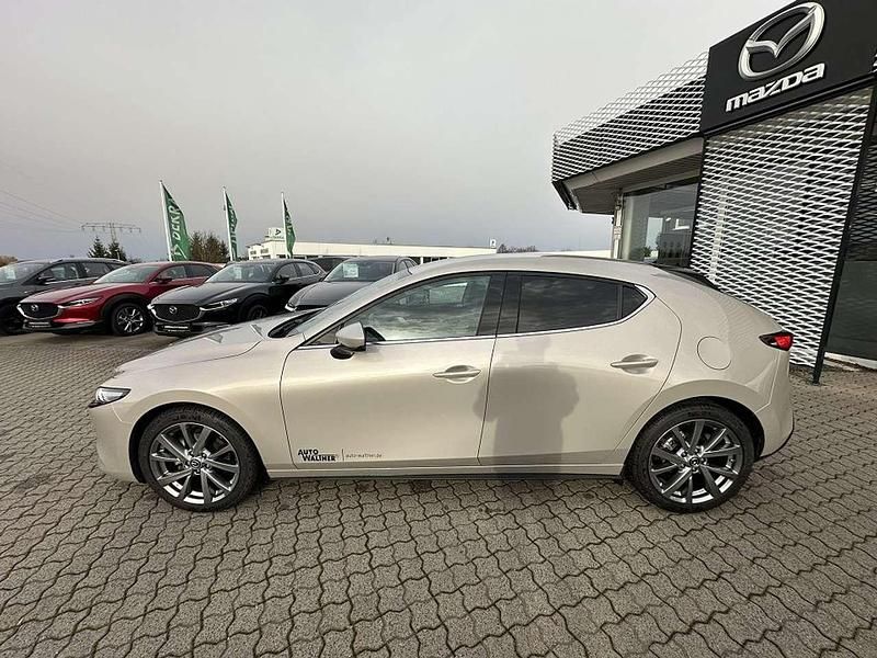 Gebraucht Mazda 3 Exclusive-Line 186 PS (136 kW) 2024 Platinum quartz m (metallic) Limousine