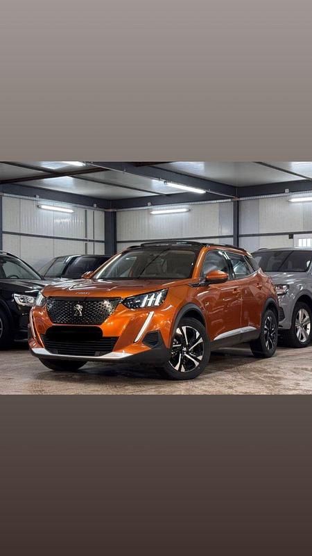 Gebraucht Peugeot 2008 Active 101 PS (74 kW) 2024 Orange SUV