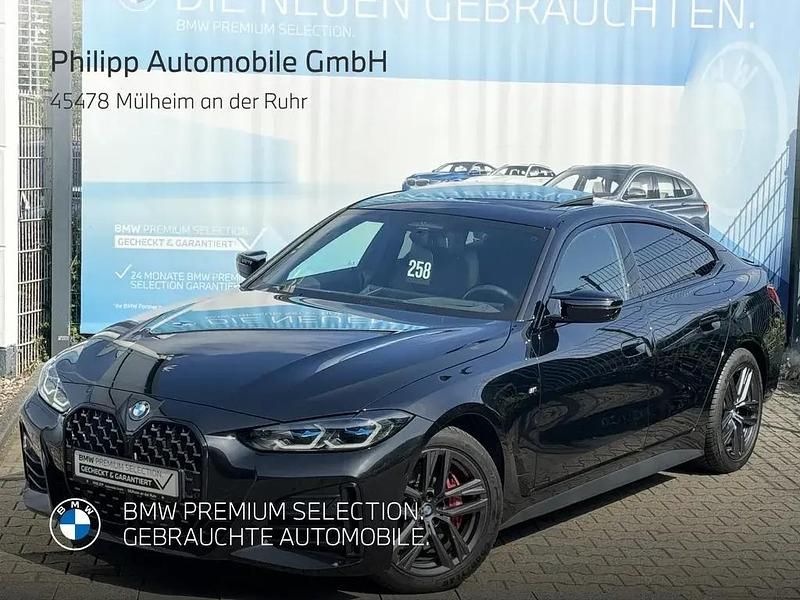 Gebraucht BMW M440 M Sport 374 PS (275 kW) 2024 Black sapphire Coupé