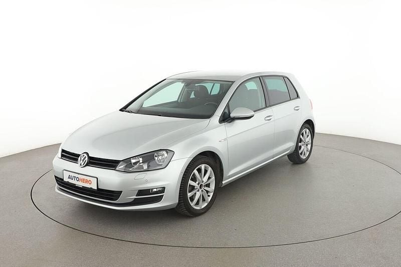 Grau Gebraucht 2015 VW Golf VII Cup Limousine | 9.900 € (Superpreis) - Bild 1/3