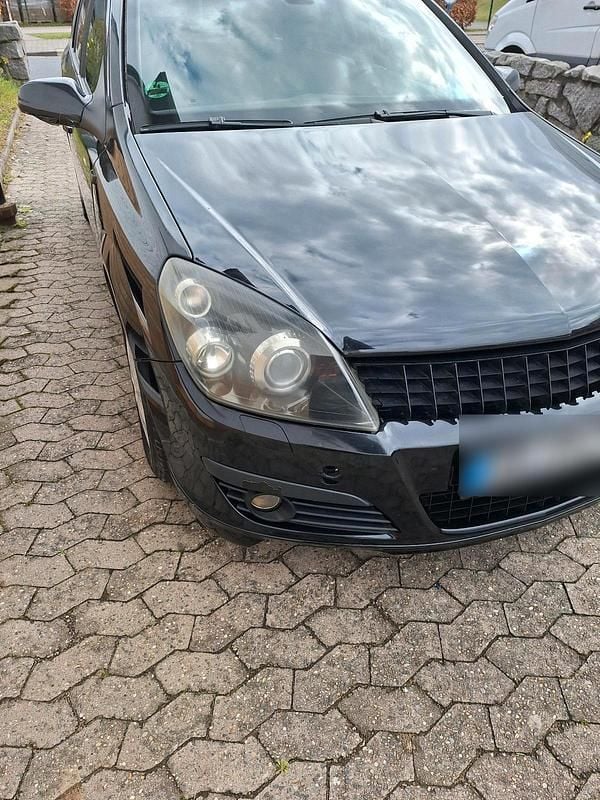 Gebraucht Opel Astra 92 PS (67 kW) 2004 Schwarz Kombi